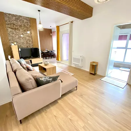 Appartamento Cityscape Haven *