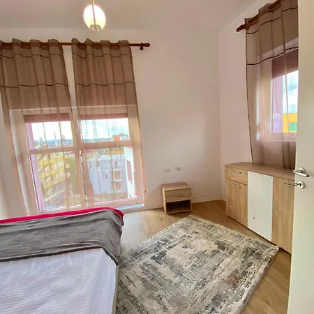 Cityscape Haven Appartamento Tirana